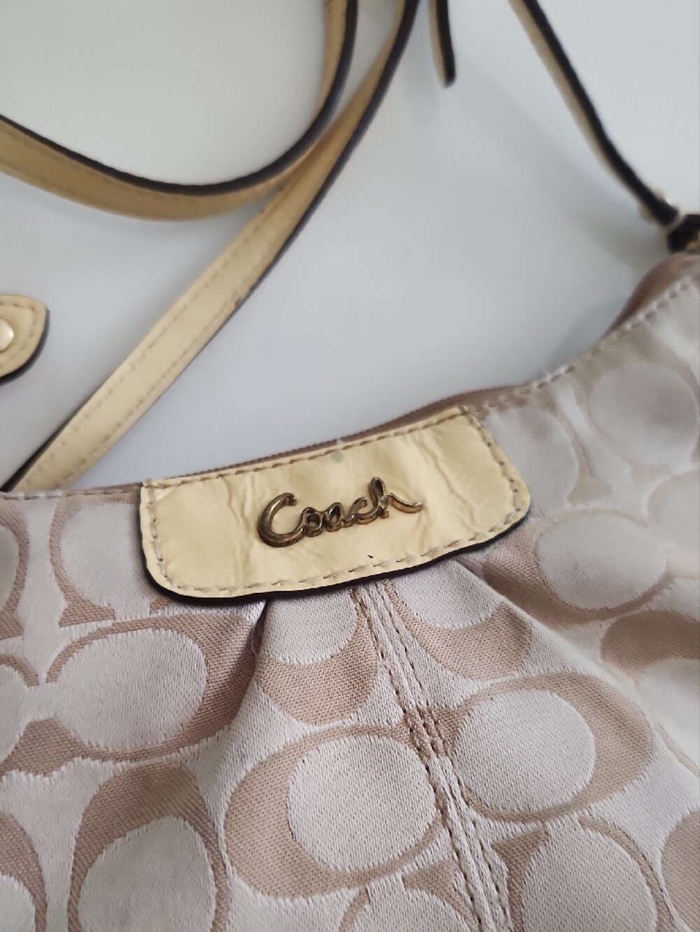 Coach Bag..Free Bag Charm! - Picture 4 of 7